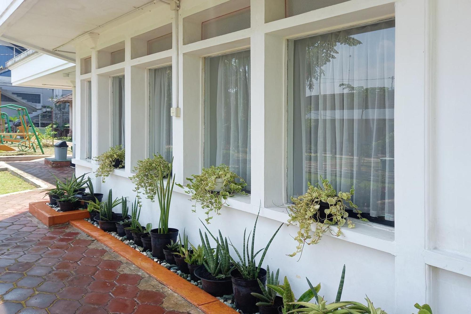 Vanda Villa Batu Екстериор снимка