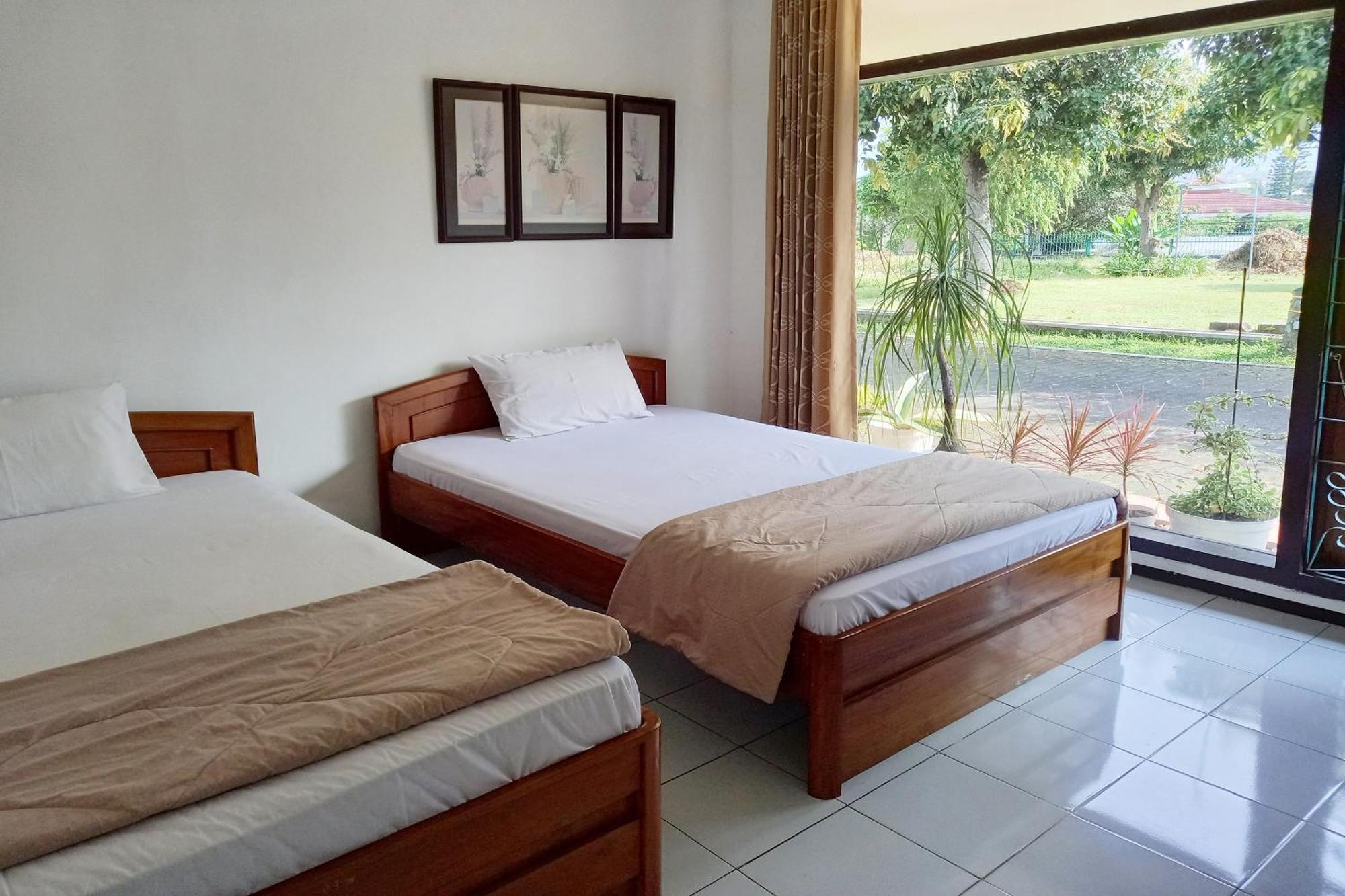 Vanda Villa Batu Екстериор снимка